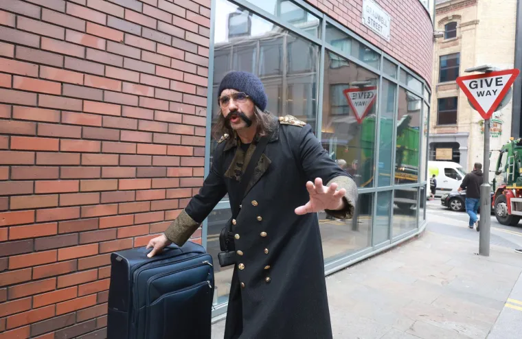 No, osim uživo, Let 3 zavladao je i TikTokom. Mrle je na ovome videu iz Liverpoola zaradio više od milijun pregleda.