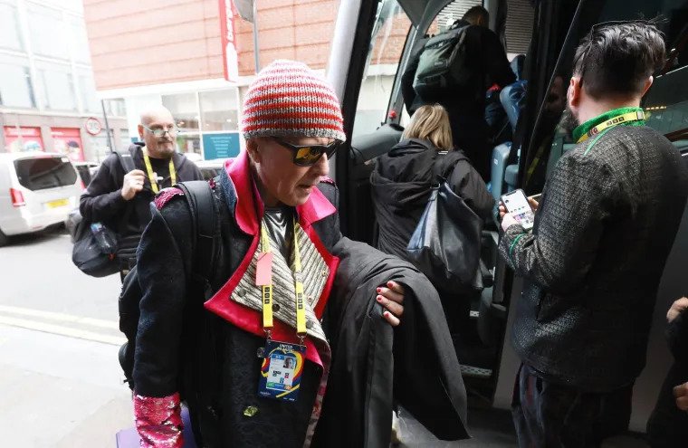 Let 3 otišao na generalnu probu uoči velikog finala: Dok je Mrle na unikatan način pozdravljao novinare, Ivanka je smijući se pila kavu