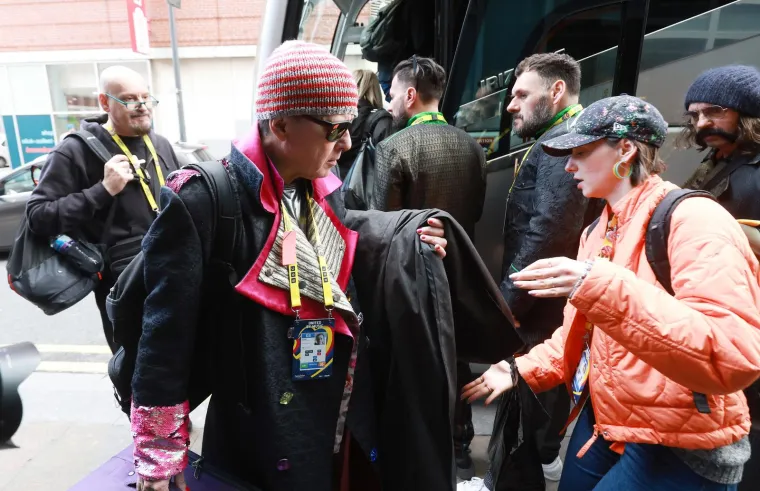 Let 3 otišao na generalnu probu uoči velikog finala: Dok je Mrle na unikatan način pozdravljao novinare, Ivanka je smijući se pila kavu