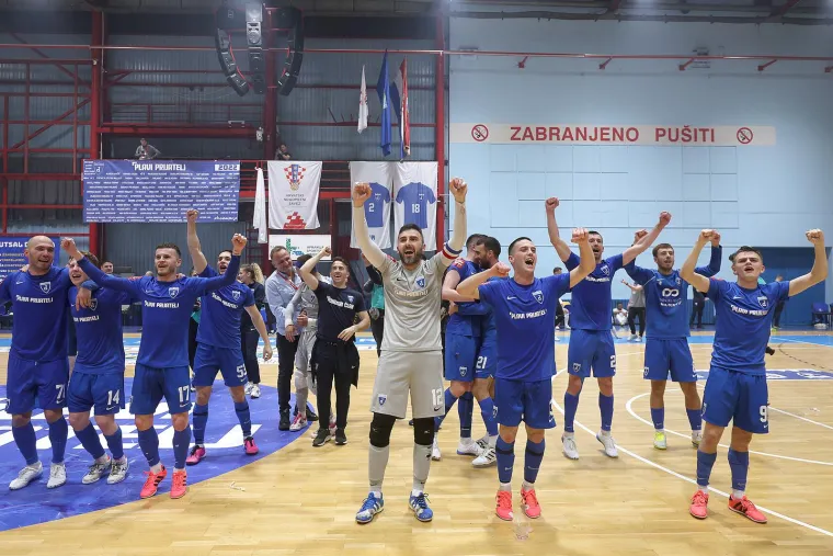 Dinamo na krilima Bad Blue Boysa do Lige prvaka: Kakva ekstaza u 'Dvojci' nakon &scaron;to je utakmica zavr&scaron;ila