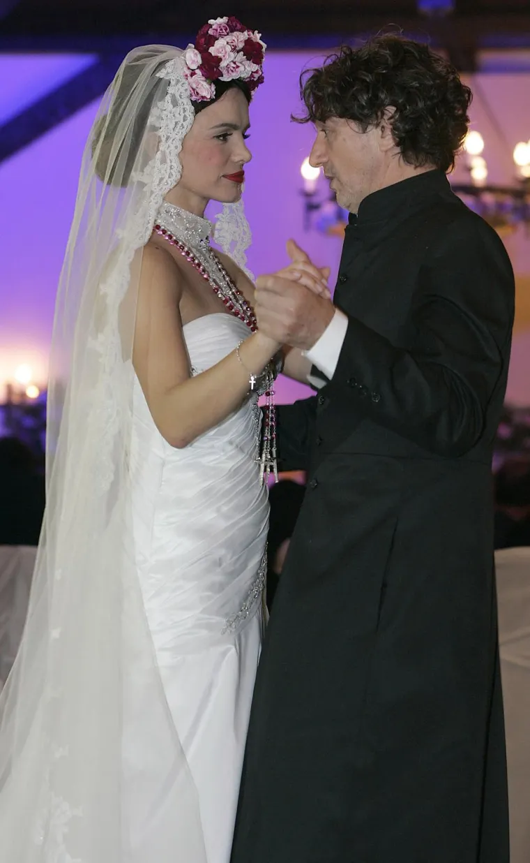 Severina je prije 15 godina na vjenčanje pozvala svu kremu estrade, a tamo ih je sve ukrasila rozim krunicama