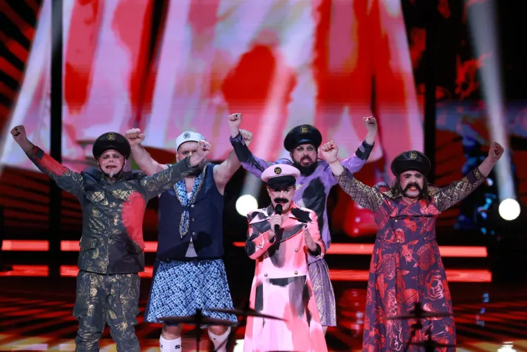 Let 3 razvalio pozornicu Eurosonga! Publika u deliriju zbog 'Mame &Scaron;Č', Prlja i ekipa hladno nastupili u gaćicama