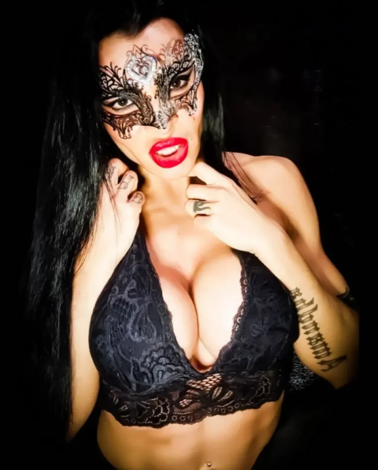 Poznata pornoglumica spasila kultni talijanski klub prodajom golih fotografija: 'Htjela sam pomoći'