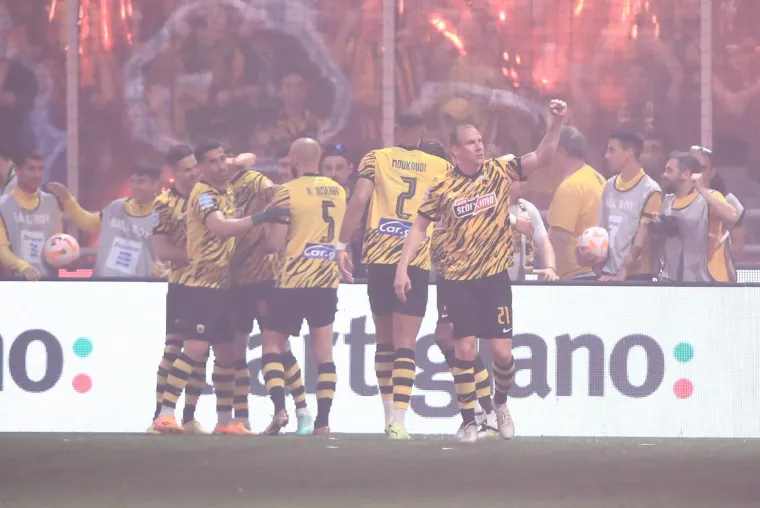 Atena je 'gorjela': Pazite kakav su &scaron;ou napravili navijači kluba za koji igra na&scaron; Domagoj Vida