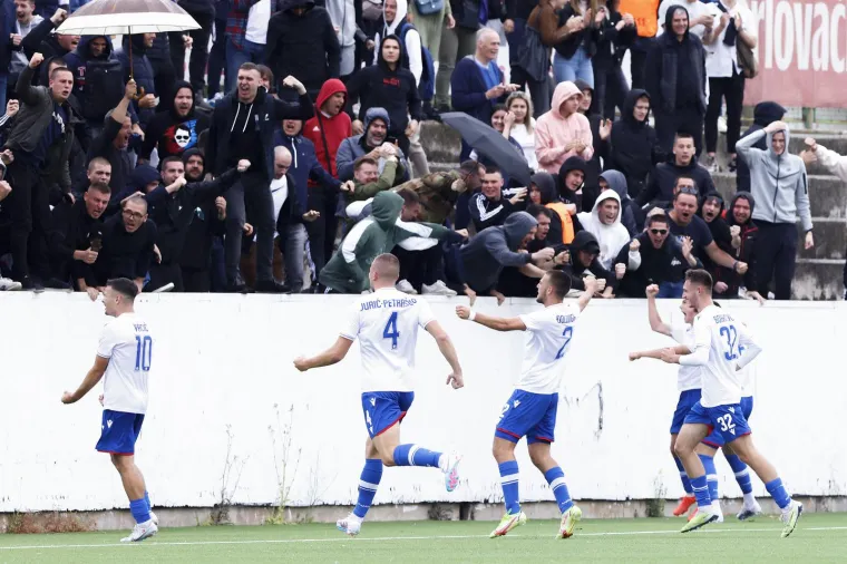 Gol izazvao neviđenu euforiju na Poljudu: Pogledajte kako su hajdukovci proslavili izjednačenje protiv Dinama