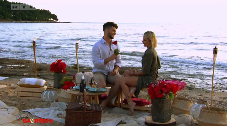 Stankica iz 'Savršenog' pokazala rezultat povećanja grudi: 'Zadovoljna sam. To se podrazumijeva kao i farbanje kose'