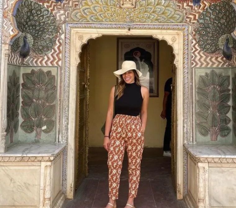 Bila je sa 100 frajera iz 100 država i ne misli stati: 'Na jednoj lokaciji ostajem pet dana, ali ako se zaljubim...'