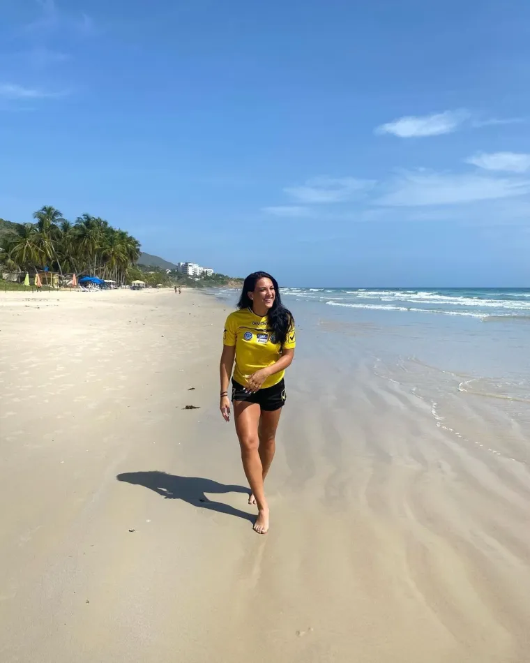 Pamtimo ju po provokativnim fotkama iz na&scaron;eg nacionalnog parka: Vrućom objavom s bazena pokazala koliko joj fali Split