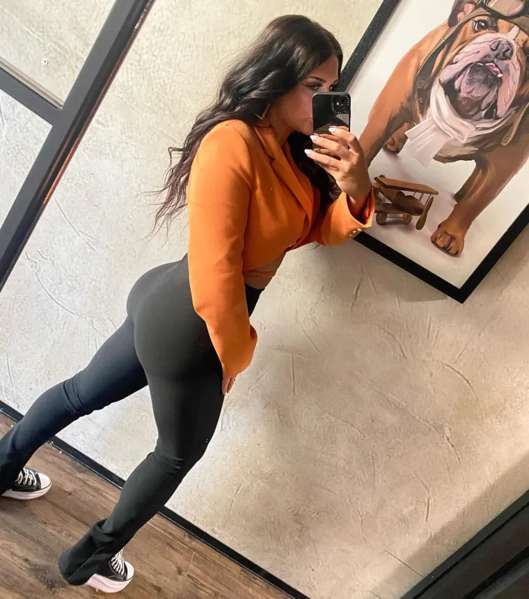 Pamtimo ju po provokativnim fotkama iz na&scaron;eg nacionalnog parka: Vrućom objavom s bazena pokazala koliko joj fali Split