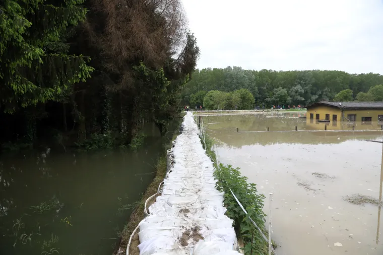 Konji za terapijsko jahanje spa&scaron;eni, ali apsolutno sve pliva: 'Ovo je treća poplava, ali nikad nije bilo ovako"