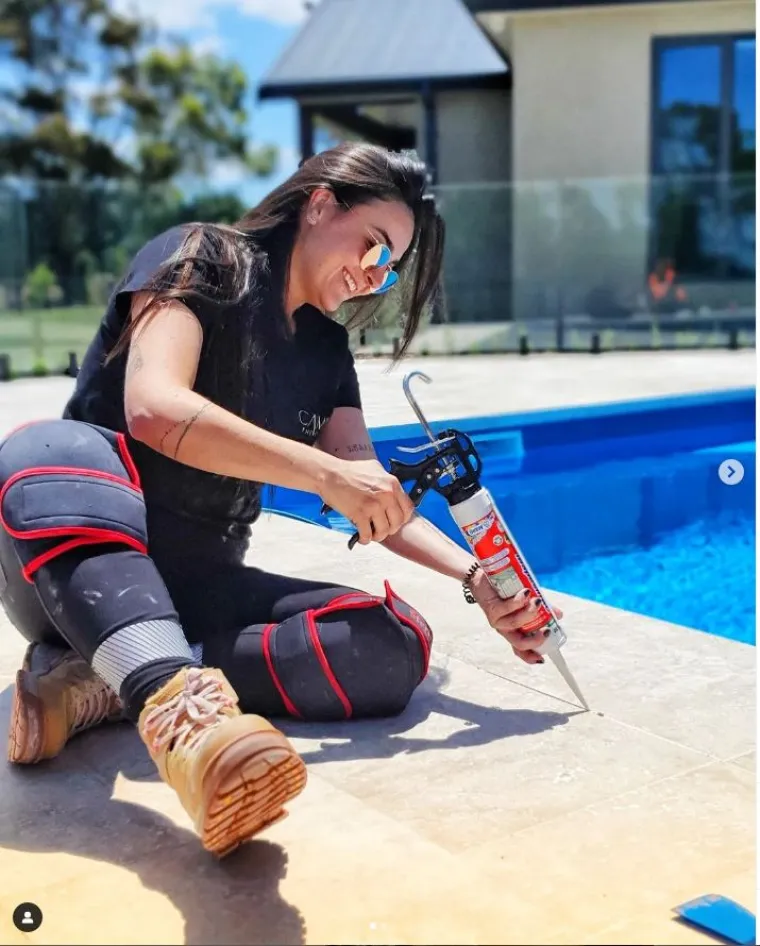 Odustala je od svojih glamuroznih snova da bi radila na bau&scaron;teli: 'To mi je bila najbolja odluka ikad, sada zarađujem &scaron;est znamenki'