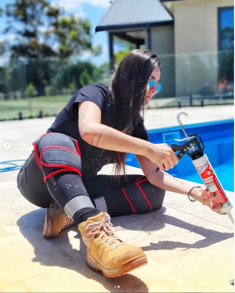 Odustala je od svojih glamuroznih snova da bi radila na bau&scaron;teli: 'To mi je bila najbolja odluka ikad, sada zarađujem &scaron;est znamenki'