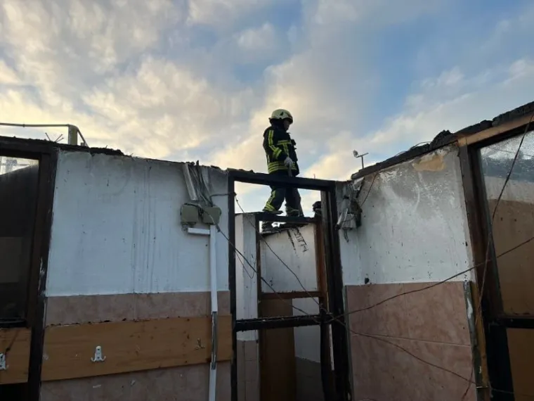 Ostali bez krova, klupe su im pregorile, ostala je samo čađa. Izgorjela svlačionica dubrovačkih nogometa&scaron;a