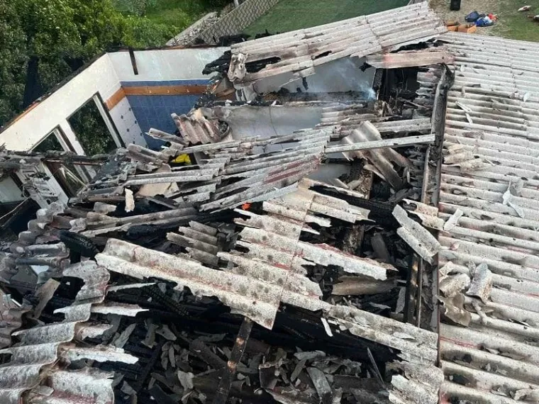 Ostali bez krova, klupe su im pregorile, ostala je samo čađa. Izgorjela svlačionica dubrovačkih nogometa&scaron;a