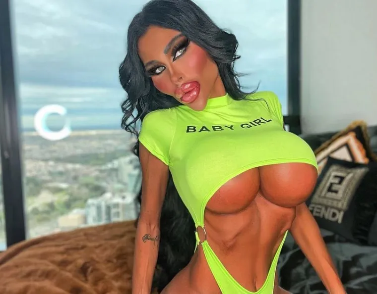 "Cijeli život sam se bavila ljudima koji su mi davali pogrdne komentare i koji me maltretiraju, ali naučila sam se nositi s time."