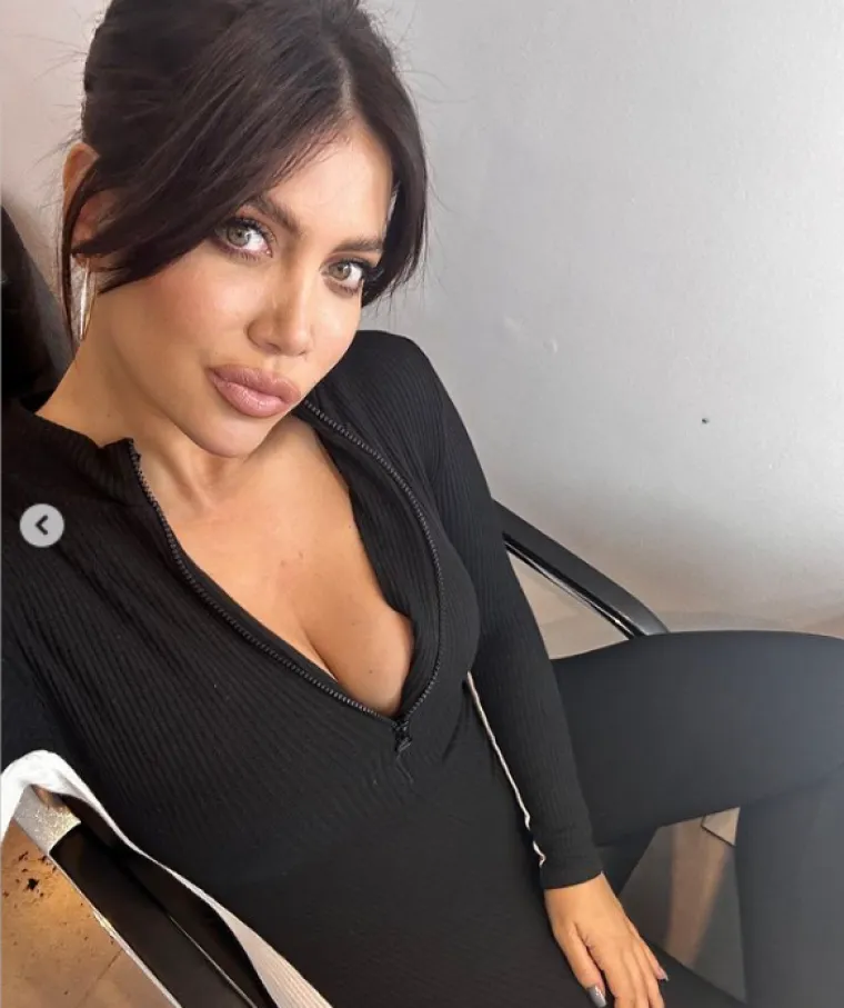 Izbacila je guzu u siću&scaron;nim tangicama i otkrila &scaron;to smjera: 'Želim to, preporučite mi mjesto i majstora koji će mi to napraviti...'