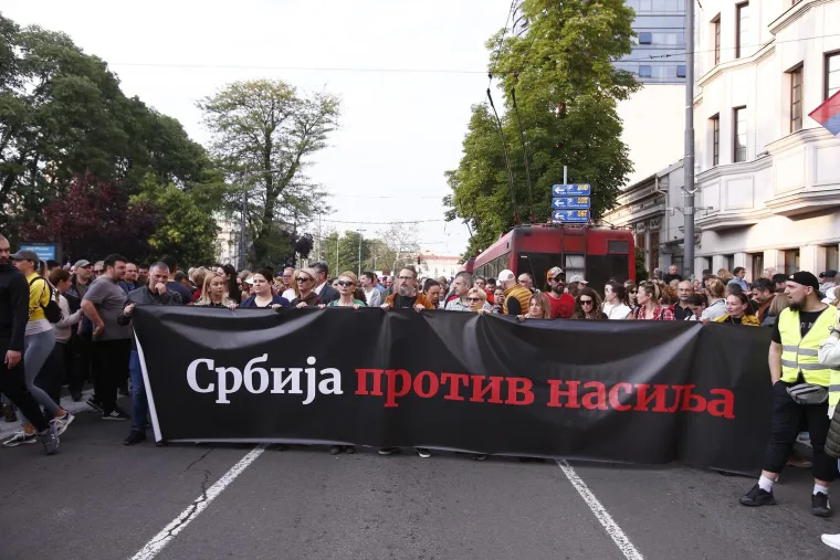 Ovo su ulice Beograda! Tisuće građana na ulicama glavnog grada Srbije