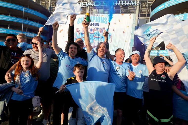 Manchester City opet prvak, Građani u transu nakon poraza Arsenala: Pogledajte ove kadrove ludila