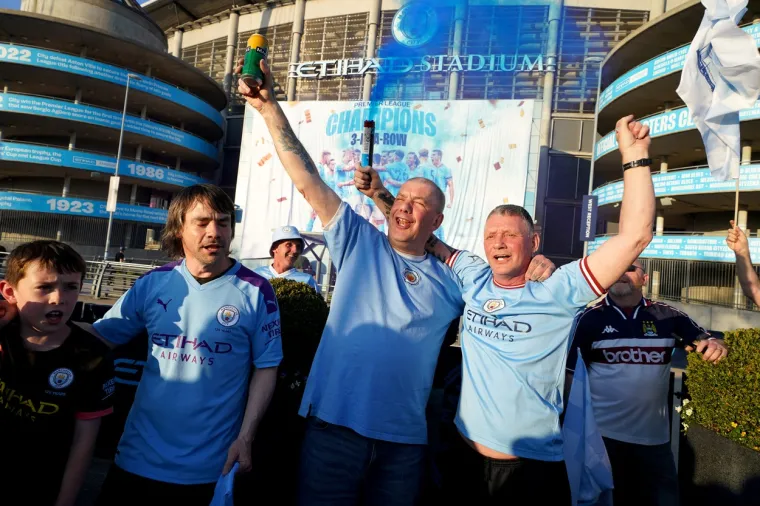 Manchester City opet prvak, Građani u transu nakon poraza Arsenala: Pogledajte ove kadrove ludila