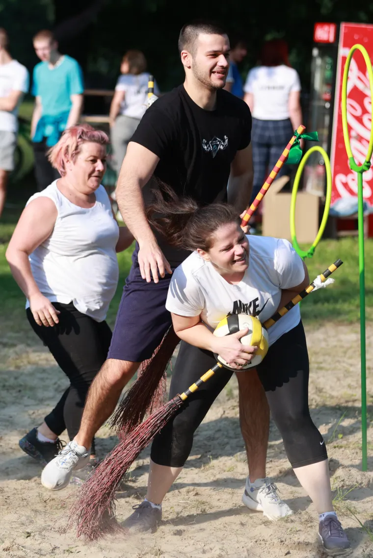 Harry Potter sakrij se! Ako sretneš ovu ekipu, razmazat će te u metloboju! Tako to rade u Dardi
