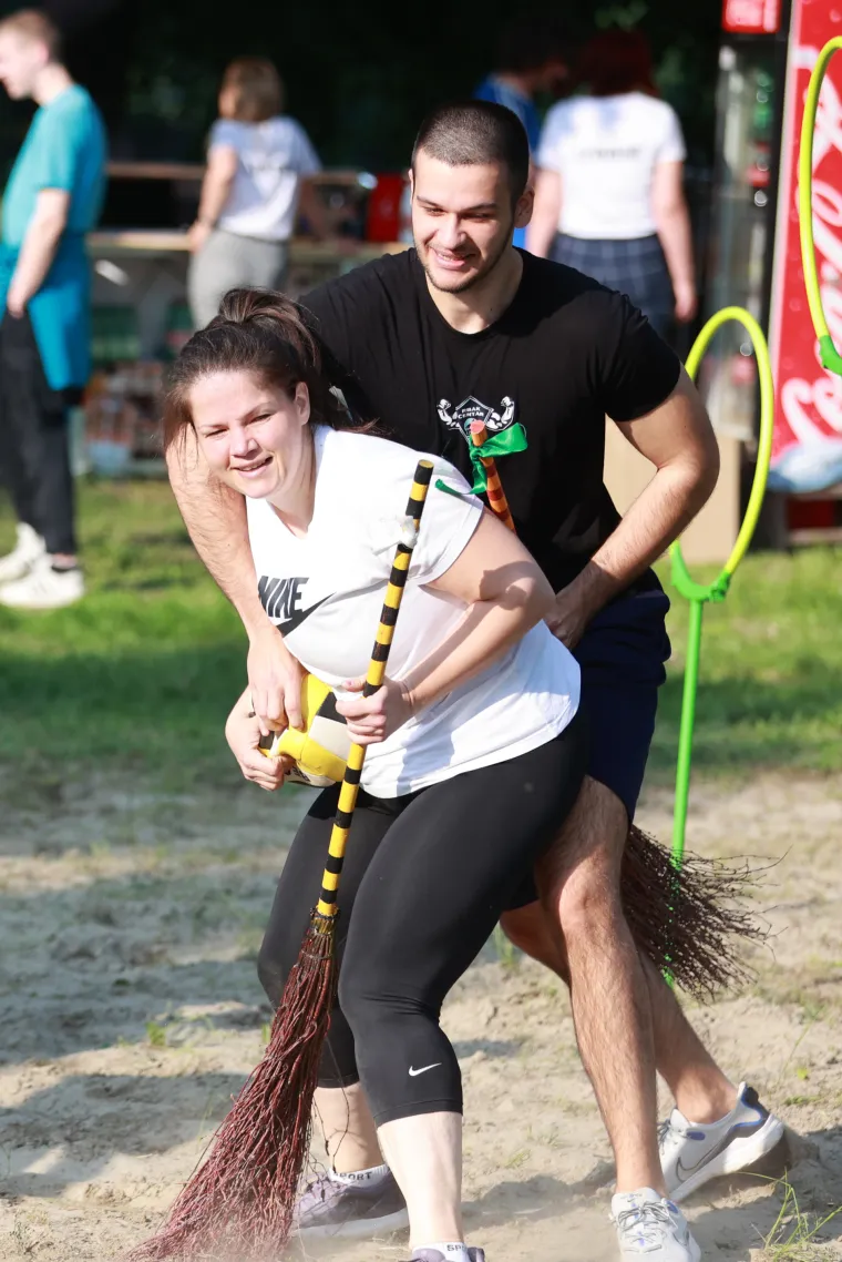 Harry Potter sakrij se! Ako sretneš ovu ekipu, razmazat će te u metloboju! Tako to rade u Dardi