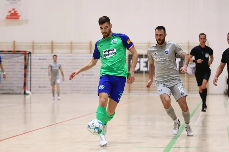 Futsal Dinamo slavio u Omi&scaron;u i izjednačio u finalu doigravanja