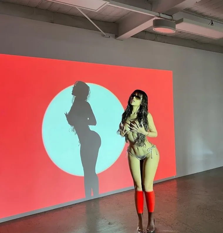 Porno Mikaela zavr&scaron;ila u pritvoru, roditelji su je se odrekli, a jedno je tjera na povraćanje: 'Dogodi mi se svaki put...'