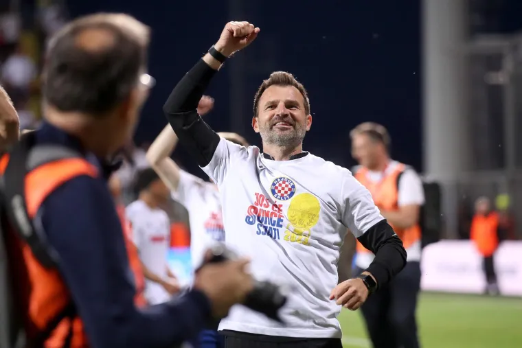 Veliko slavlje Hajduka i Torcide nakon novog trofeja: 'Bila boja je najbolja na svitu'