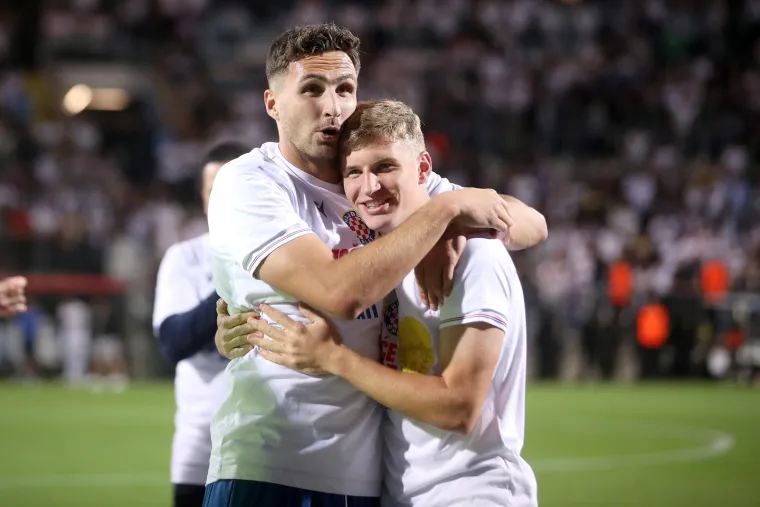 Veliko slavlje Hajduka i Torcide nakon novog trofeja: 'Bila boja je najbolja na svitu'