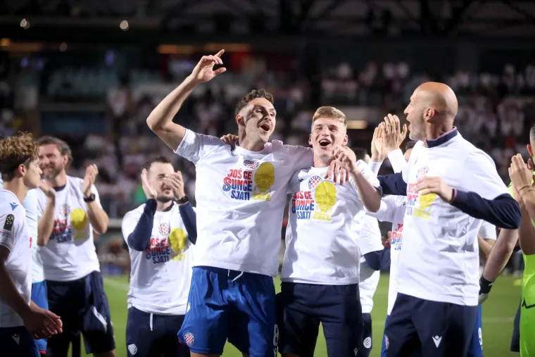 Veliko slavlje Hajduka i Torcide nakon novog trofeja: 'Bila boja je najbolja na svitu'