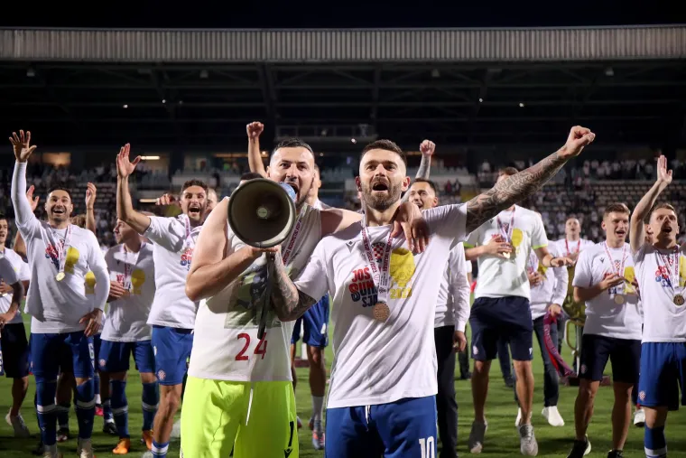 Veliko slavlje Hajduka i Torcide nakon novog trofeja: 'Bila boja je najbolja na svitu'