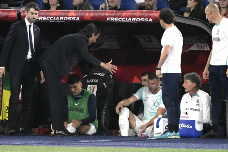 Edin Džeko se u osjetljivom trenutku zakačio s trenerom, sprema mu se brutalna osveta. Kadrovi sukoba obilaze Europu