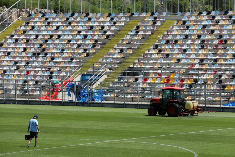 Torcida je u srijedu palila stolice na Rujevici: Evo kako riječki stadion izgleda dan nakon finala Kupa