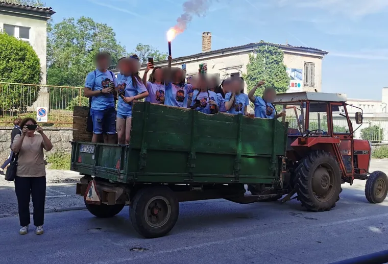 Ovo su fotografije s mjesta nesreće maturanata kod Labina. Objavljene i slike kad su tek krenuli na put