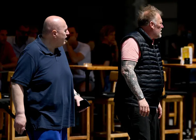 Legendarni hrvatski reprezentativac ulovljen u &scaron;etnji gradom: Izgleda da je uspio izbjeći ludovanje maturanata