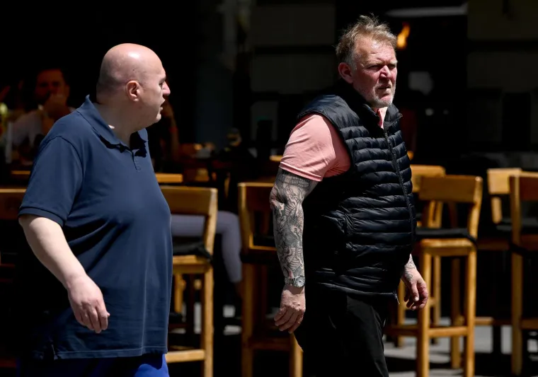 Legendarni hrvatski reprezentativac ulovljen u &scaron;etnji gradom: Izgleda da je uspio izbjeći ludovanje maturanata