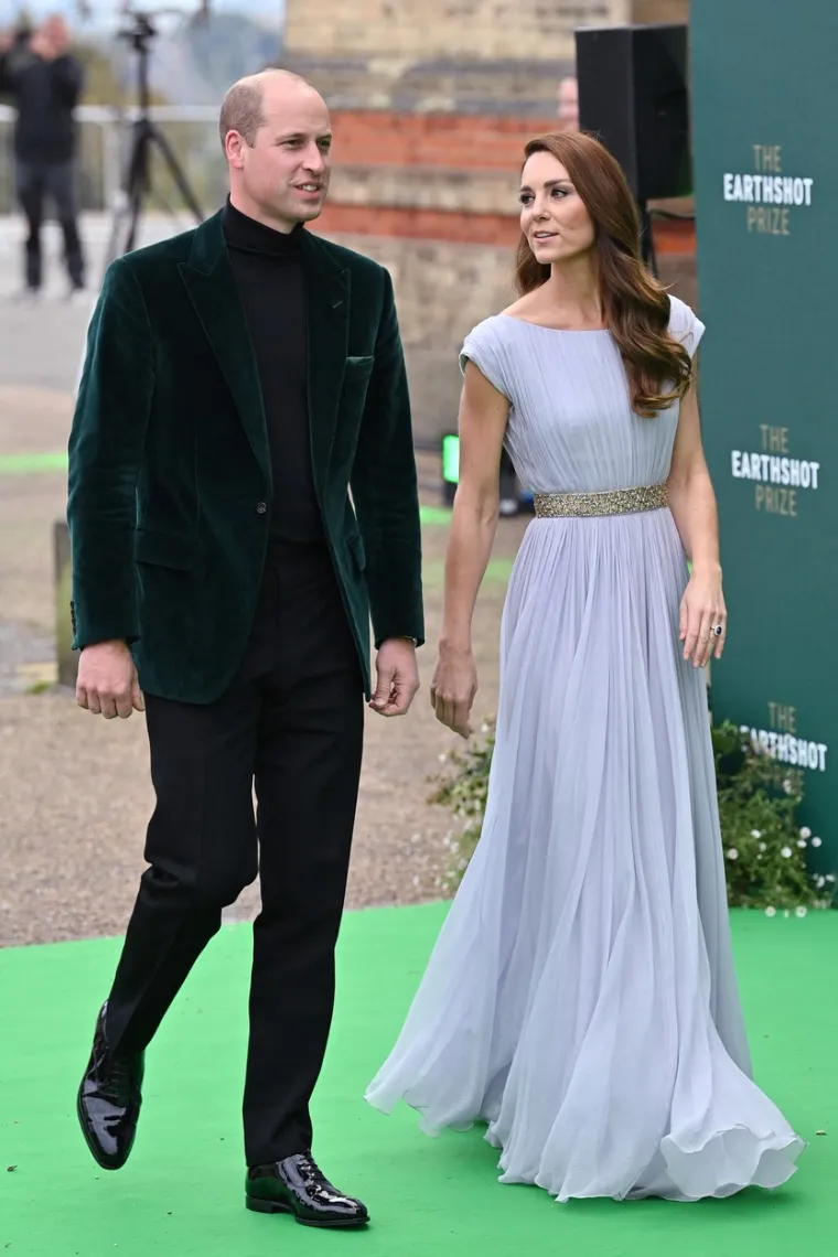 Tada je princ William progovorio je o glasinama o svojoj nevjeri. No, on se još nije oglasio o najnovijima, koje su počele kružiti nakon što je Kate u jednoj cvjećarnici izjavila do njega &quot;više ne zanimaju detalji o njoj&quot;.