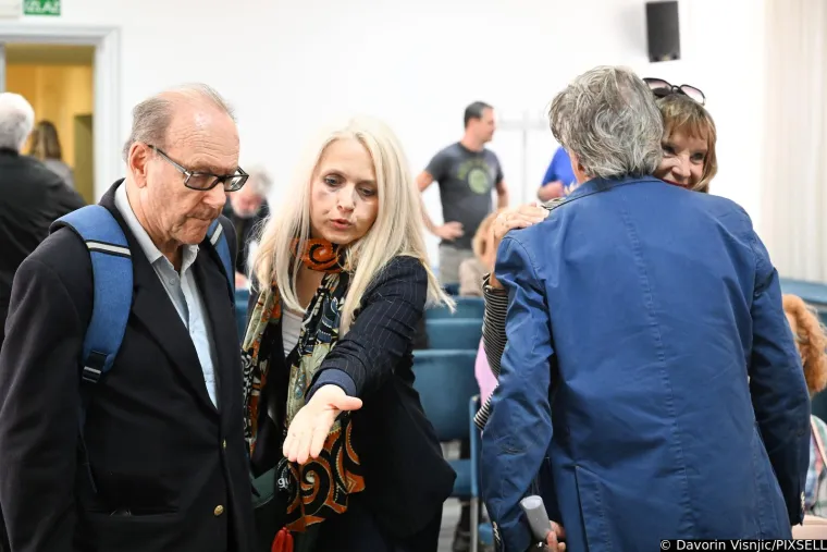 U Zagrebu održana komemoracija za neponovljivu Sandu Langerholz: Od nje su se oprostile i Mila Elegović, Nataša Janjić...