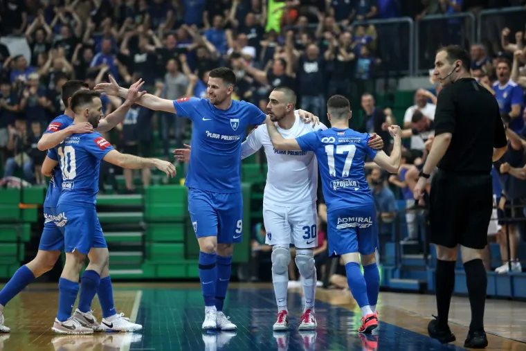 O ovome što su priredili Boysi u Draženovom domu još će se dugo pričati: 'Ajme meni nije mi dobro, zabili smo šest komada...'