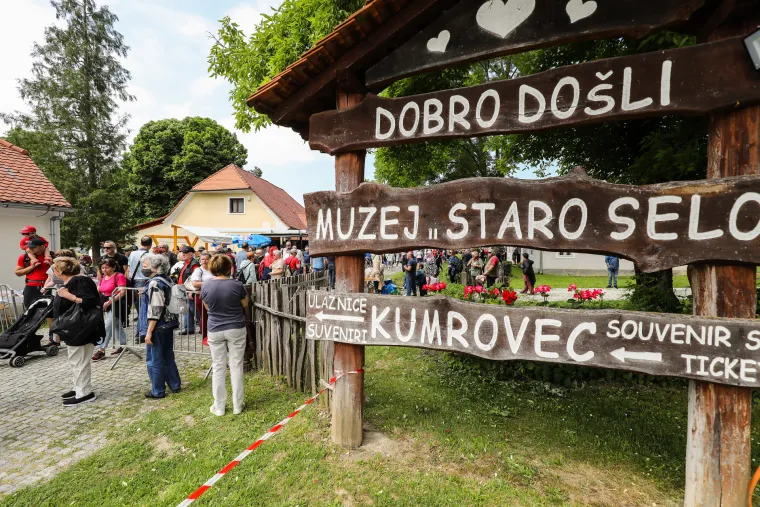Kapice, uniforme i zastave. U Kumrovcu se slavi Dan mladosti: 'Neka nas zaobiđu svi koji imaju zle misli'