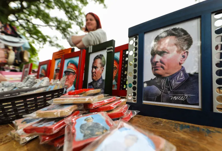 Kapice, uniforme i zastave. U Kumrovcu se slavi Dan mladosti: 'Neka nas zaobiđu svi koji imaju zle misli'