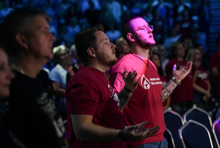 'Progledaj srcem' rasprodao zagrebačku Arenu: Oko 17 tisuća vjernika na duhovno-glazbenom spektaklu