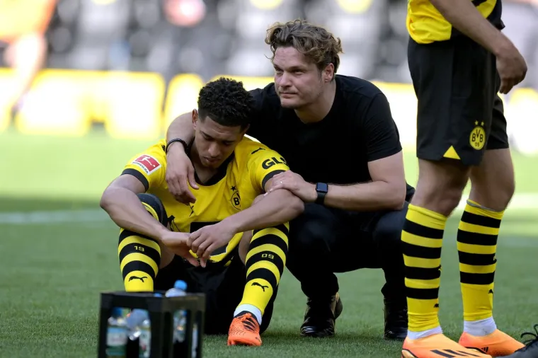 Neopisiva tuga i očaj u Dortmundu: Pogledajte &scaron;to se događalo na kultnom Westfalenu poslije &scaron;okantne zavr&scaron;nice Bundeslige