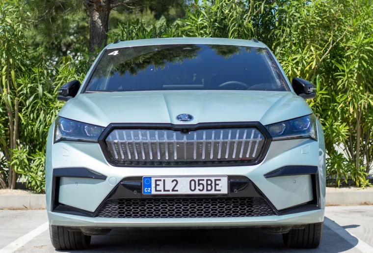 Pogled izbliza: Evo kako izgleda Škoda Enyaq, sjajni električni SUV koji svojim izgledom mami uzdahe diljem svijeta