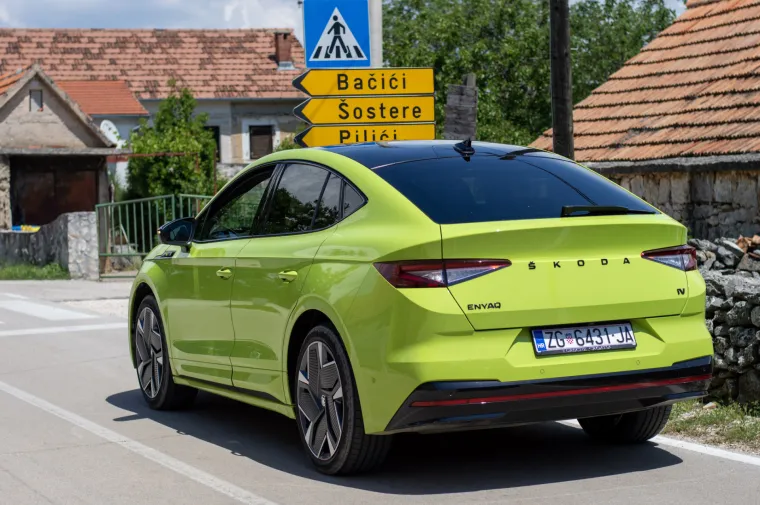 Pogled izbliza: Evo kako izgleda Škoda Enyaq, sjajni električni SUV koji svojim izgledom mami uzdahe diljem svijeta