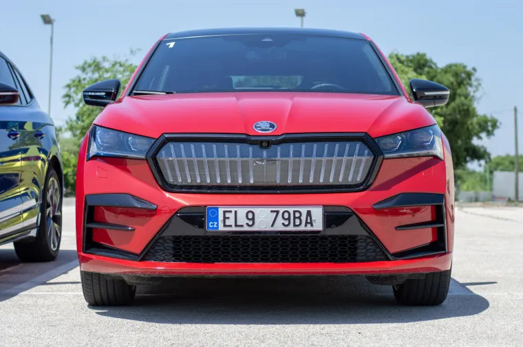 Pogled izbliza: Evo kako izgleda Škoda Enyaq, sjajni električni SUV koji svojim izgledom mami uzdahe diljem svijeta