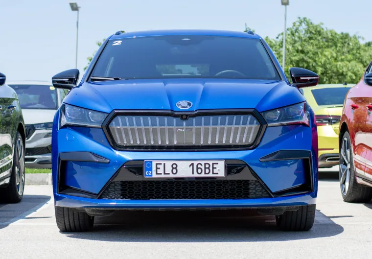 Pogled izbliza: Evo kako izgleda Škoda Enyaq, sjajni električni SUV koji svojim izgledom mami uzdahe diljem svijeta