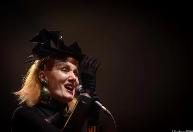 Josipa Lisac nastupila u prepunom Lisinskom nakon tromjesečne pauze zbog bolesti: Još jednom je dokazala zašto je ona prava glazbena diva