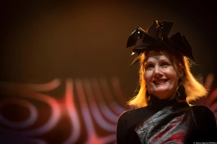 Josipa Lisac nastupila u prepunom Lisinskom nakon tromjesečne pauze zbog bolesti: Jo&scaron; jednom je dokazala za&scaron;to je ona prava glazbena diva