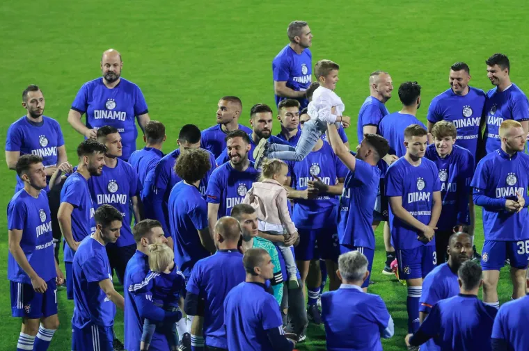 Spektaklom na Maksimiru Dinamo službeno proslavio naslov i 24. titulu prvaka Hrvatske